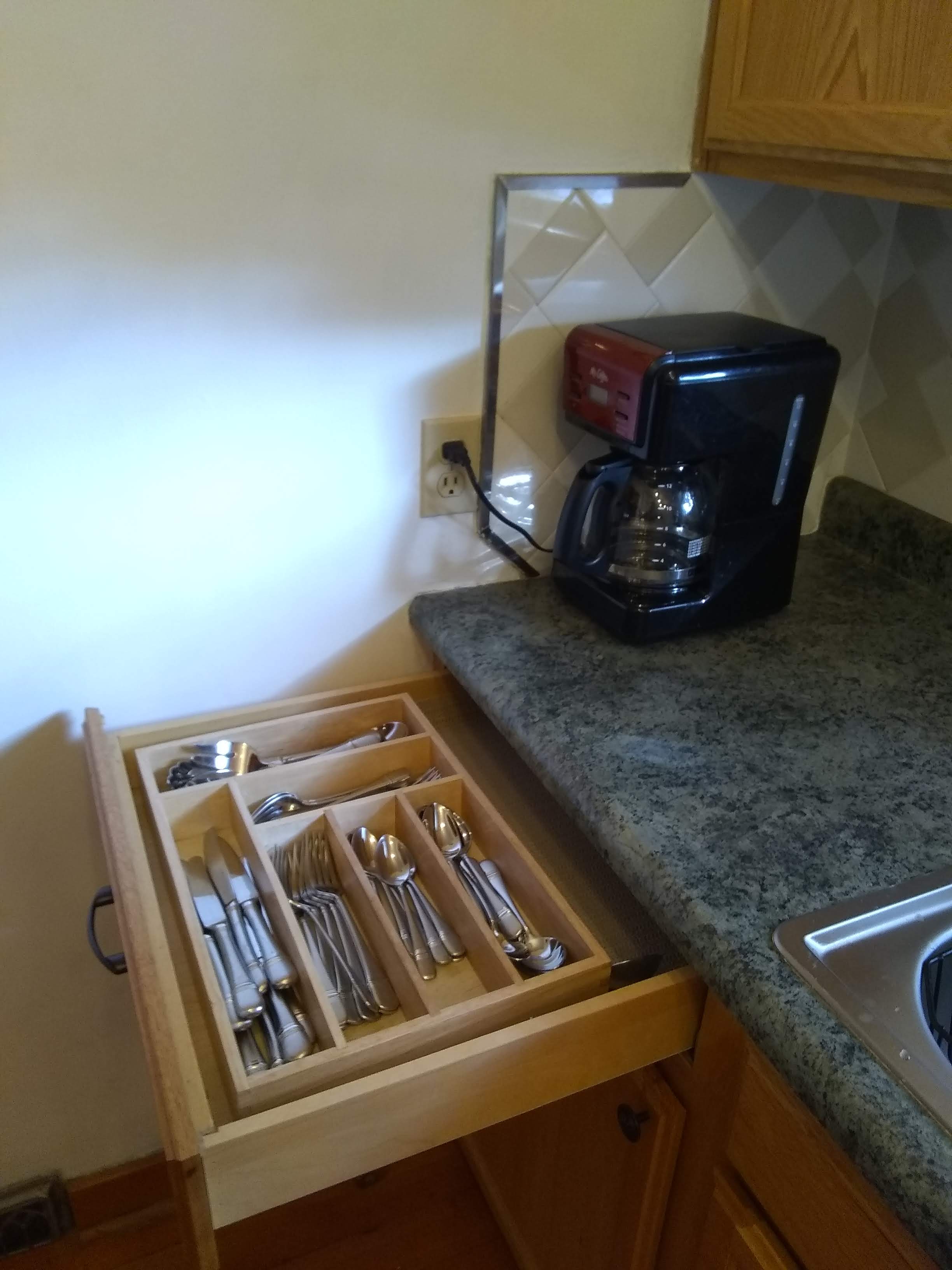 Coffee maker and utensils ready for use