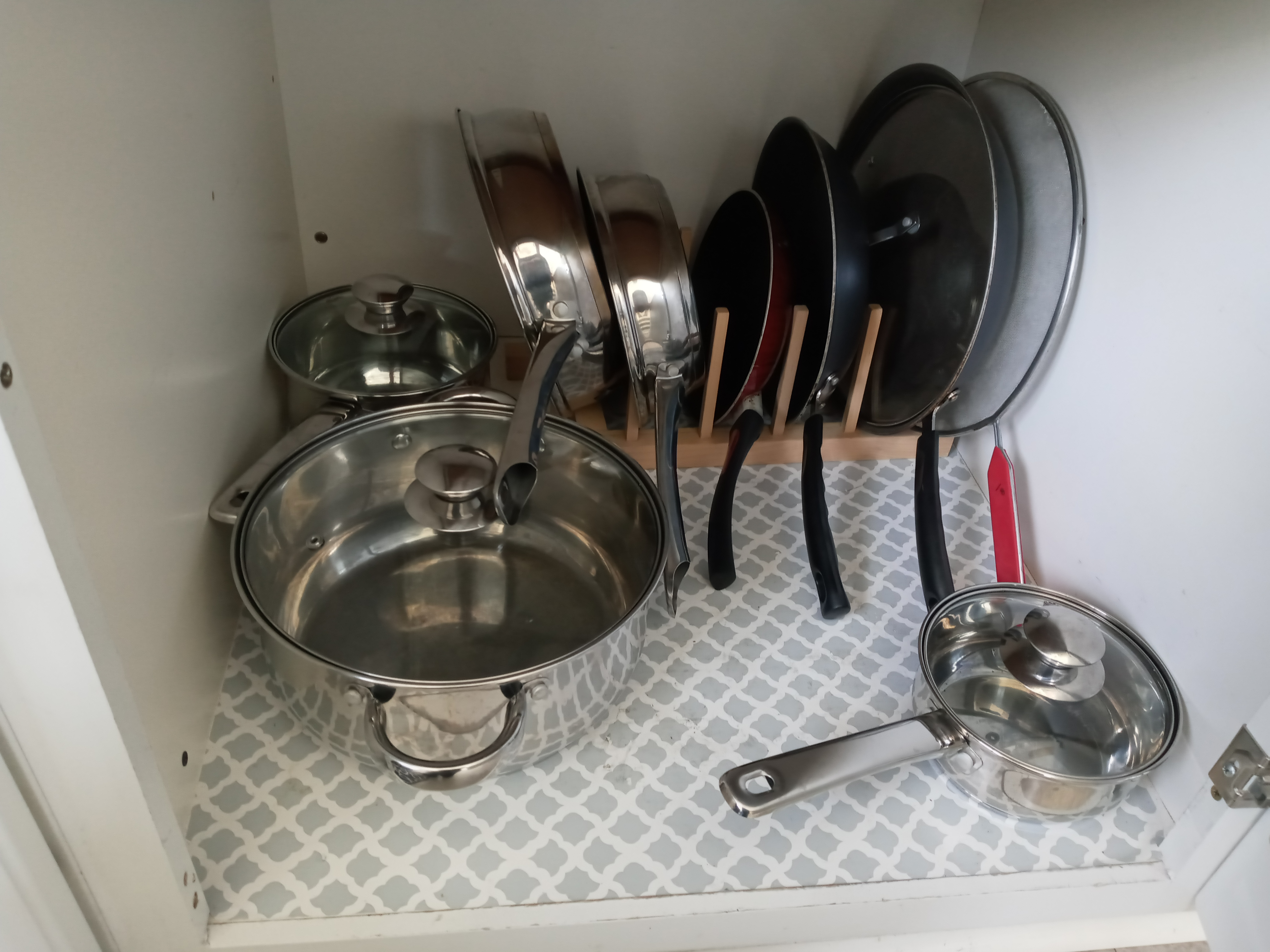 Pots and pans for cooking, fully stocked kitchen